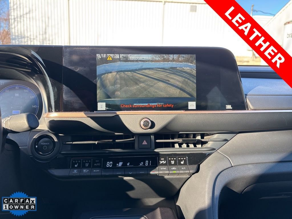 Used 2023 Toyota Crown Limited image 20