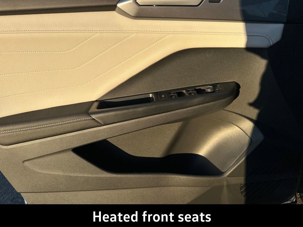 New 2026 Volkswagen Taos SEL image 14