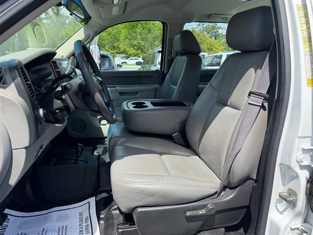 Used 2014 Chevrolet Silverado 3500 W/T image 17