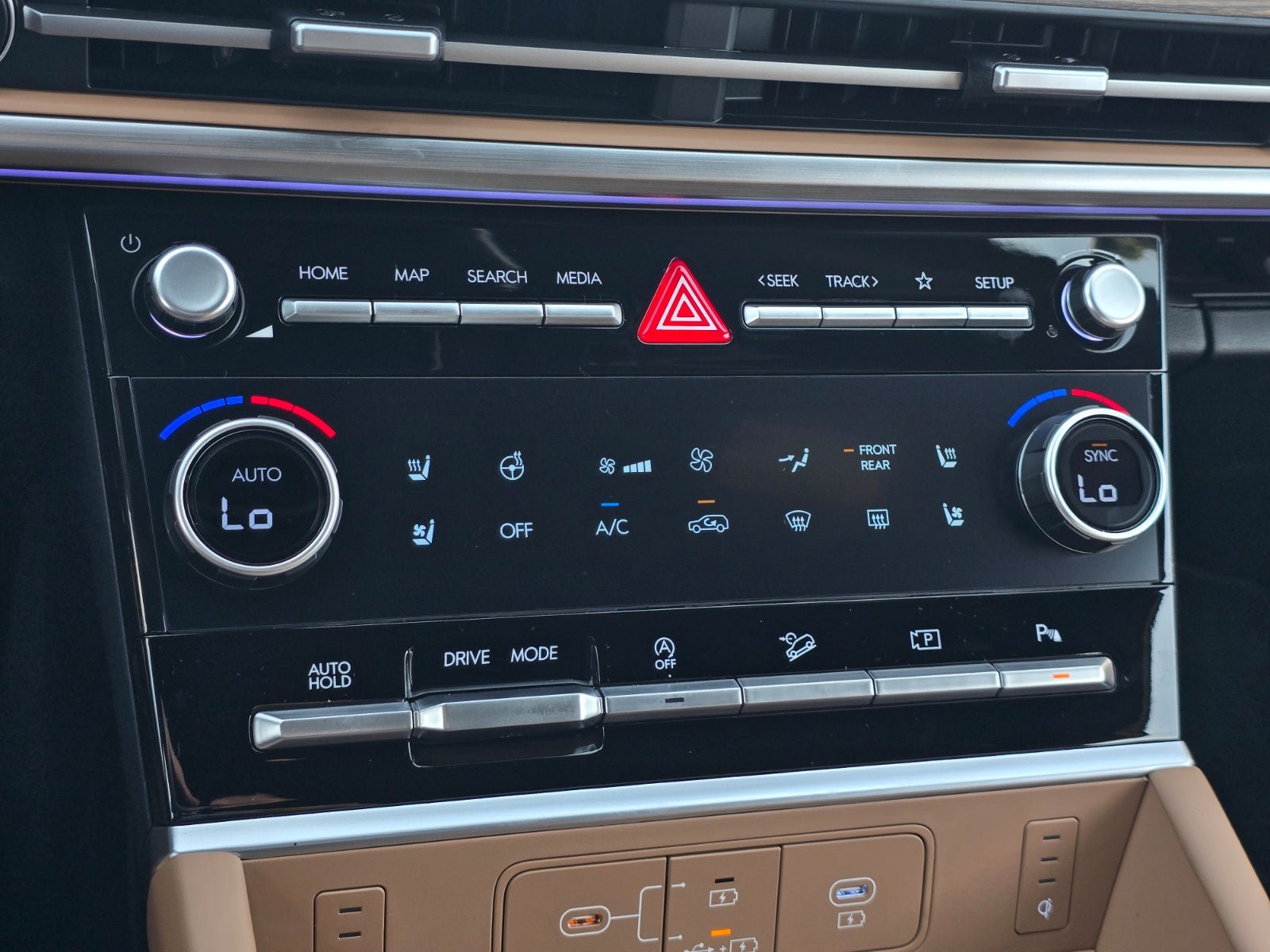 New 2027 Hyundai Santa Fe Limited w/ Tow & Go Package FWD image 19