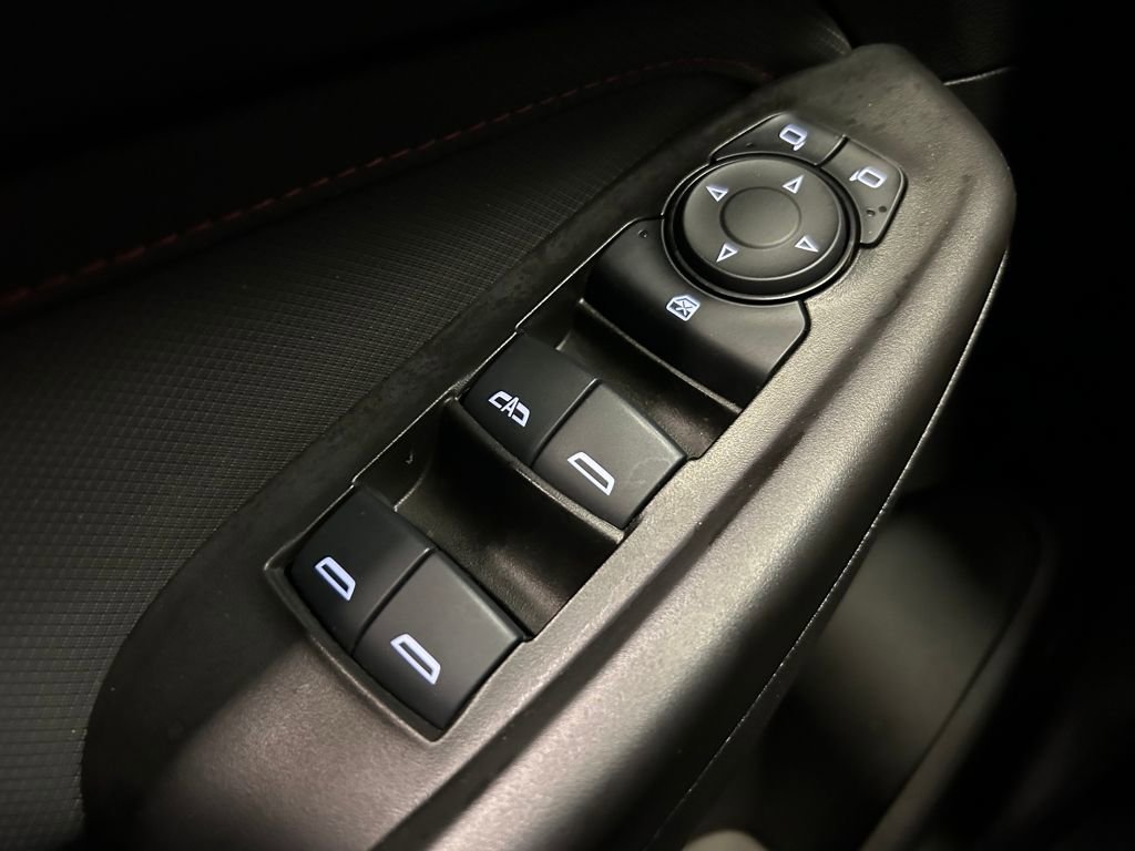 Used 2022 Chevrolet TrailBlazer RS w/ Technology Package image 25