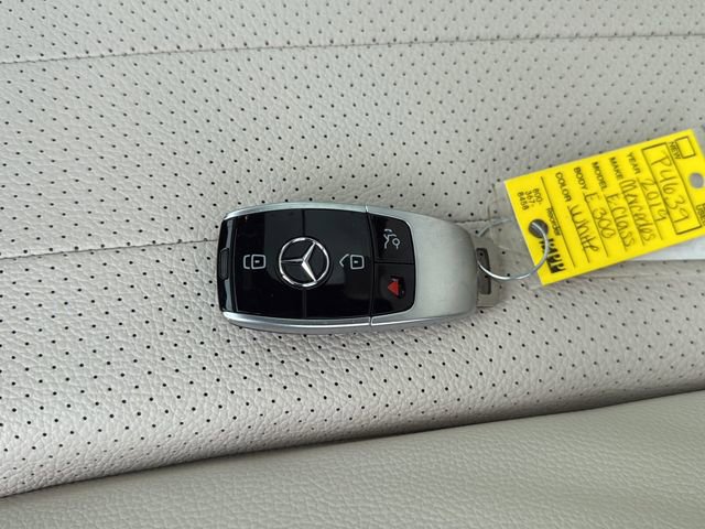 Used 2019 Mercedes-Benz E 300 w/ Premium 1 Package image 18
