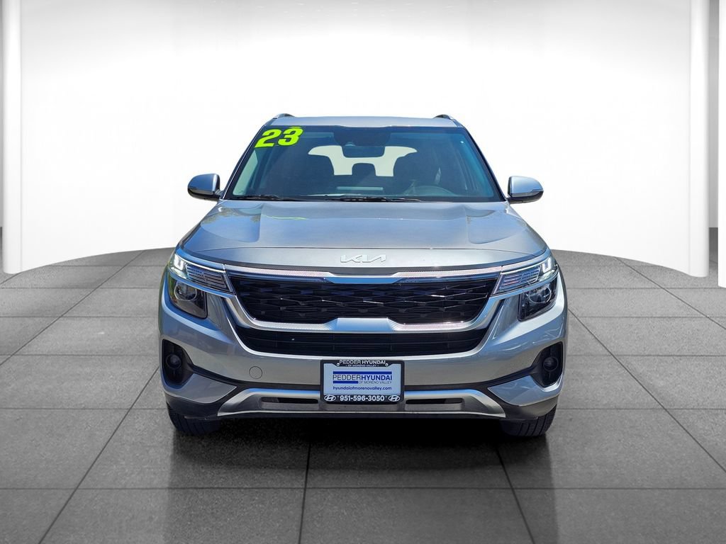 Used 2023 Kia Seltos S FWD image 2
