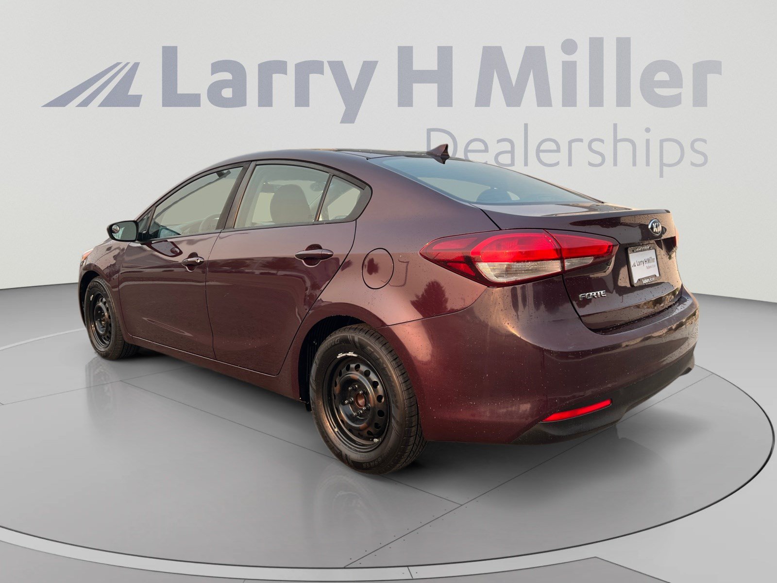 Used 2018 Kia Forte LX FWD image 3