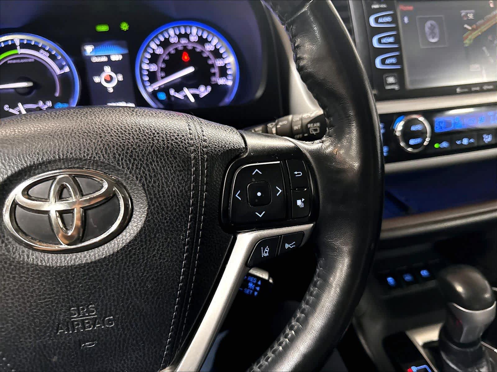 Used 2019 Toyota Highlander Limited Platinum AWD/4WD image 20