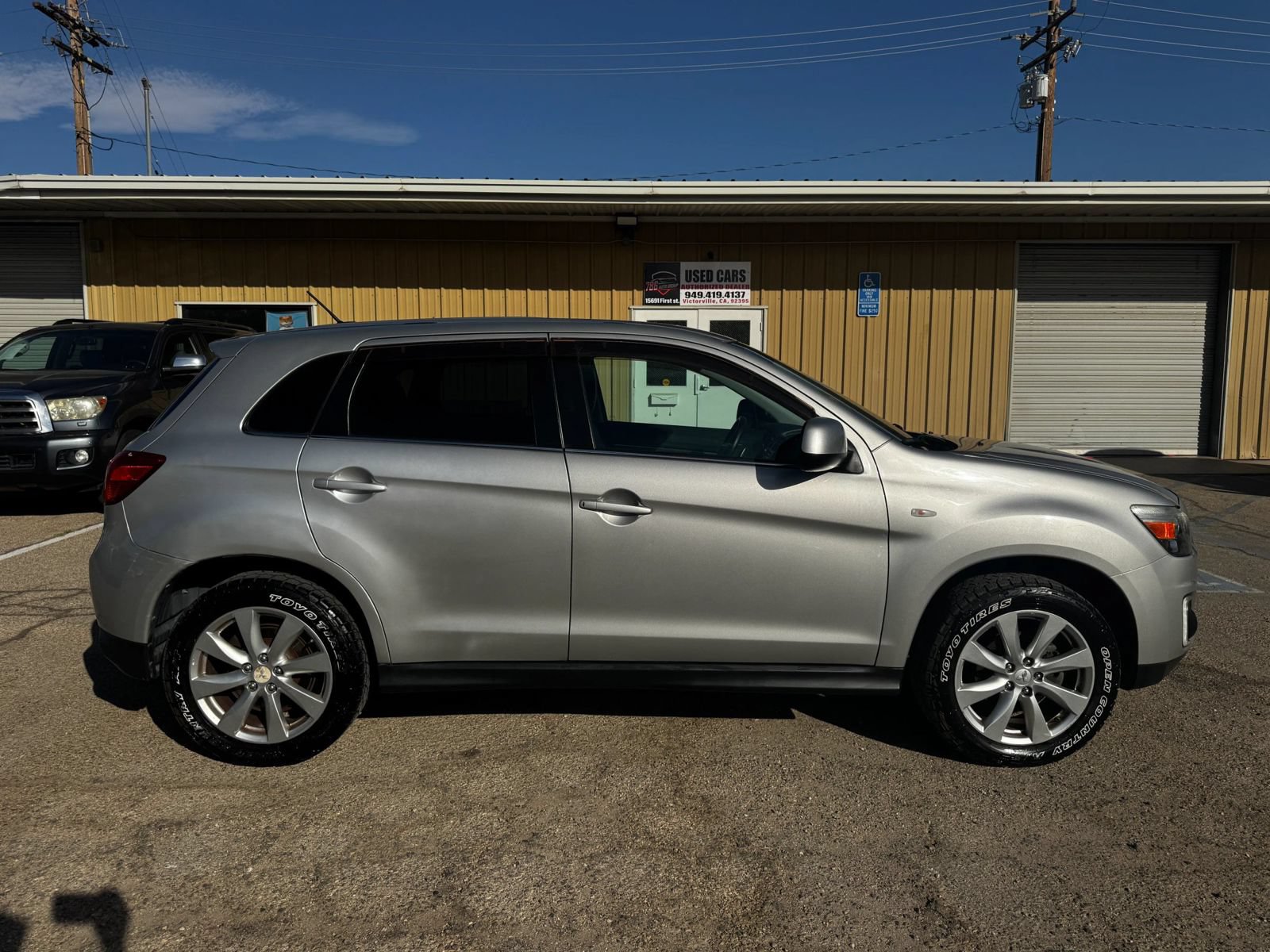 Used 2015 Mitsubishi Outlander Sport SE AWD/4WD image 3