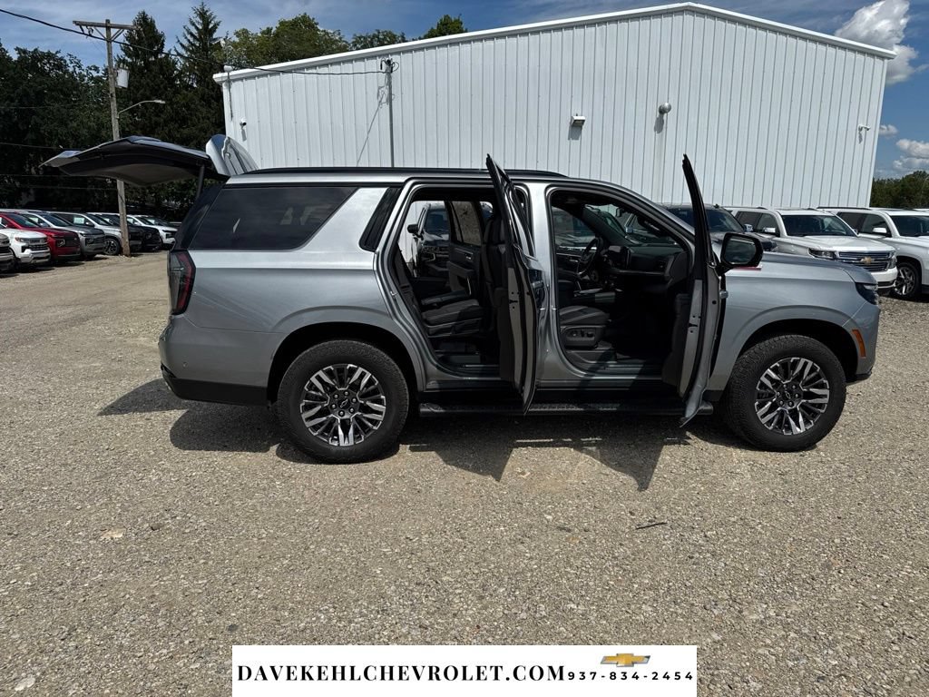 Used 2025 Chevrolet Tahoe Z71 w/ Comfort Package AWD/4WD image 37