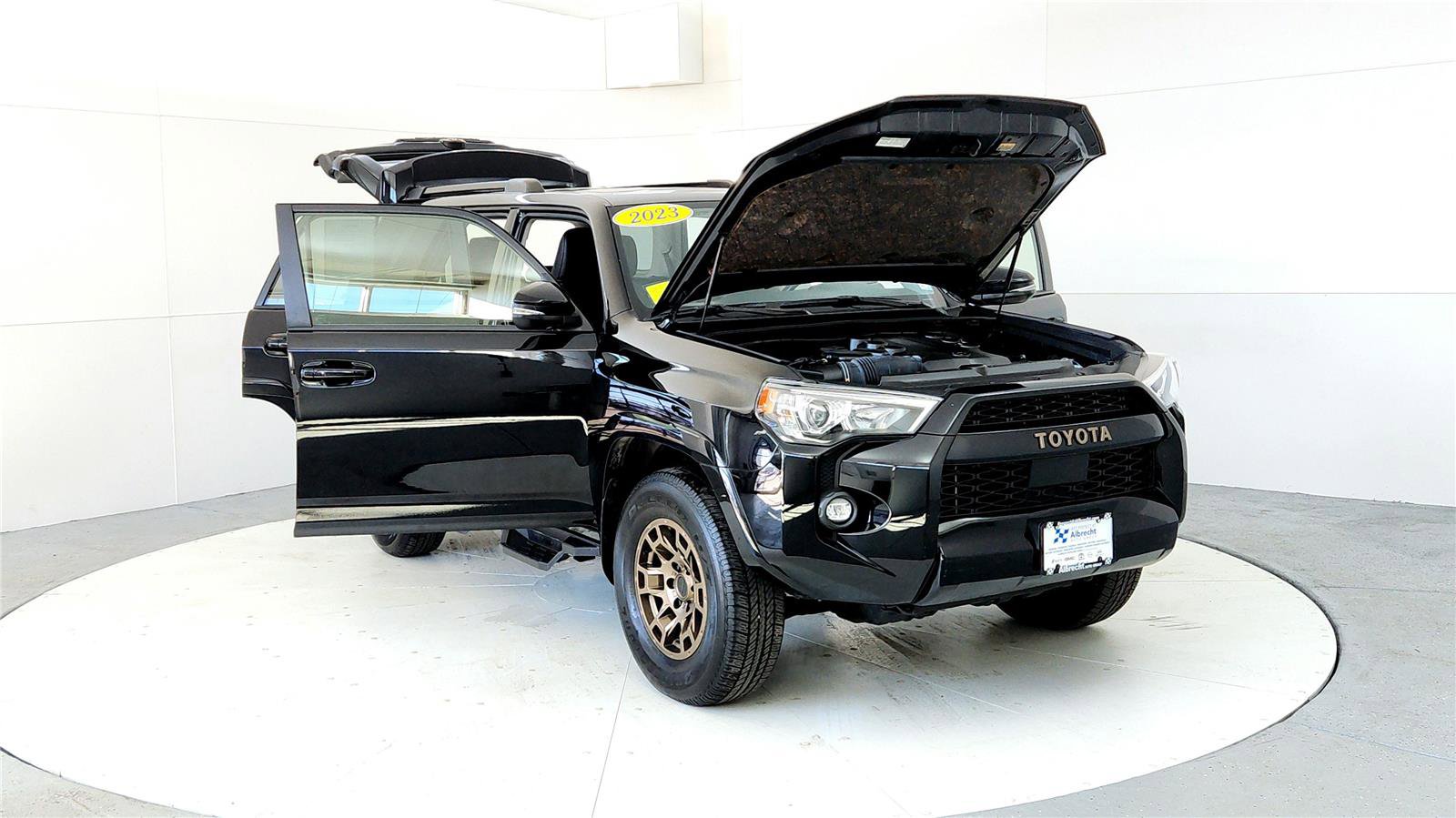 Used 2023 Toyota 4Runner 40th Anniversary SE image 9