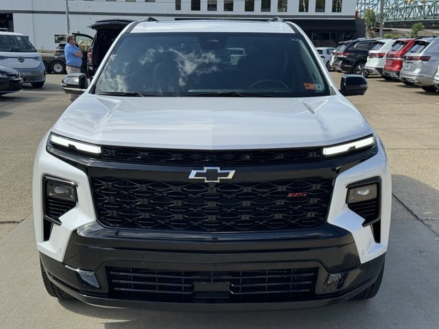 Certified 2024 Chevrolet Traverse RS w/ LPO, Floor Liner Package image 8