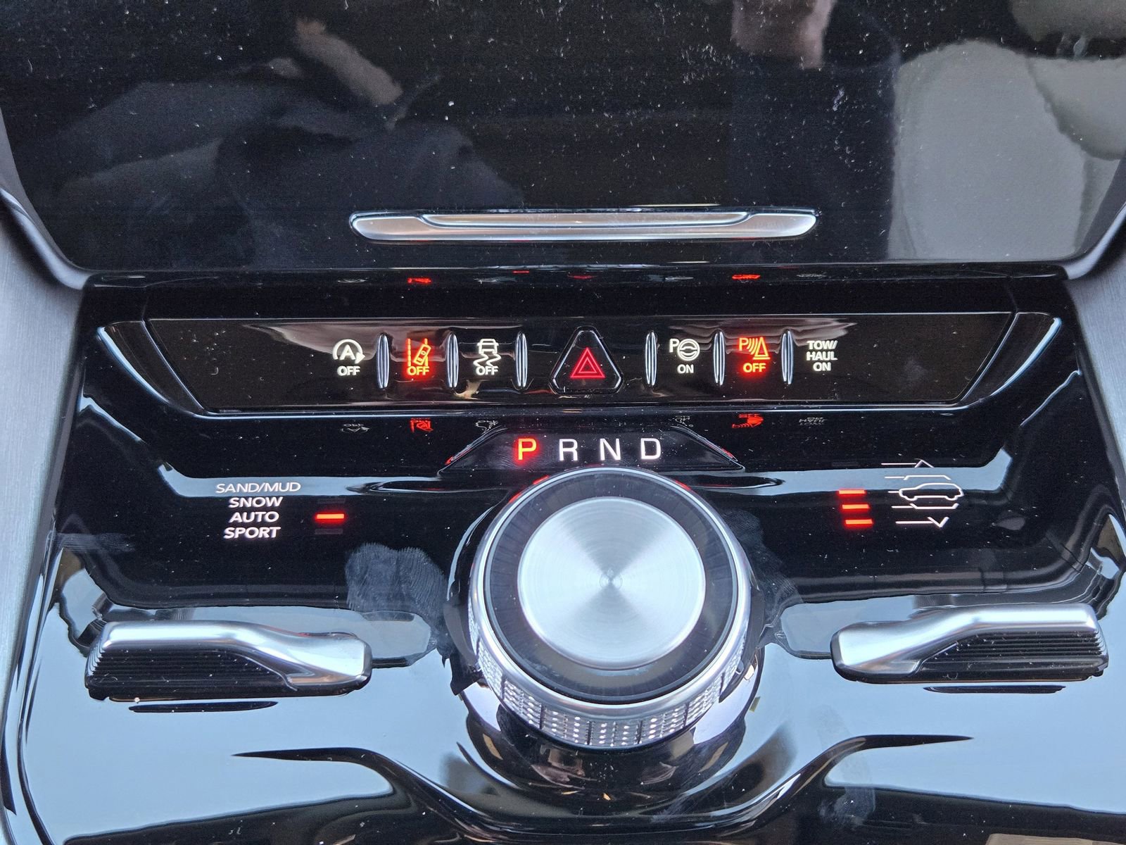 New 2025 Jeep Wagoneer L Series II AWD/4WD image 20