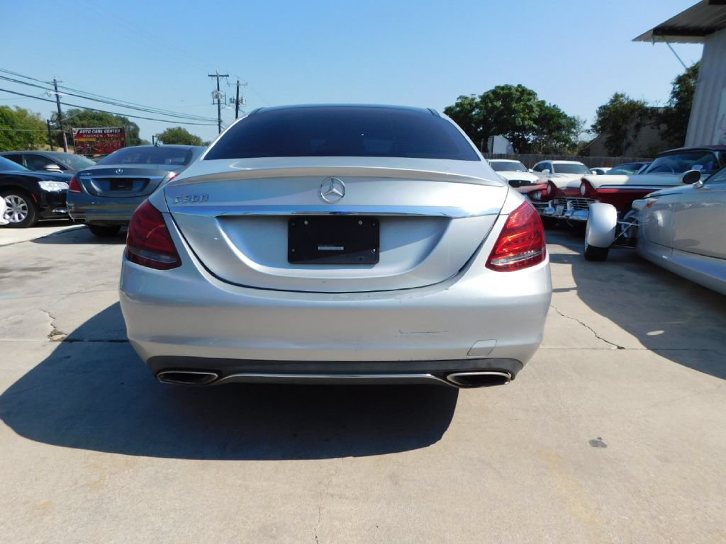 Used 2015 Mercedes-Benz C 300 Sedan image 6