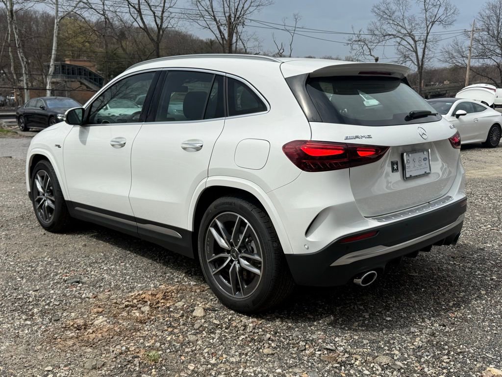 New 2026 Mercedes-Benz GLA 35 AMG 4MATIC image 5