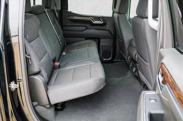 Used 2024 GMC Sierra 1500 SLE w/ Preferred Package image 24