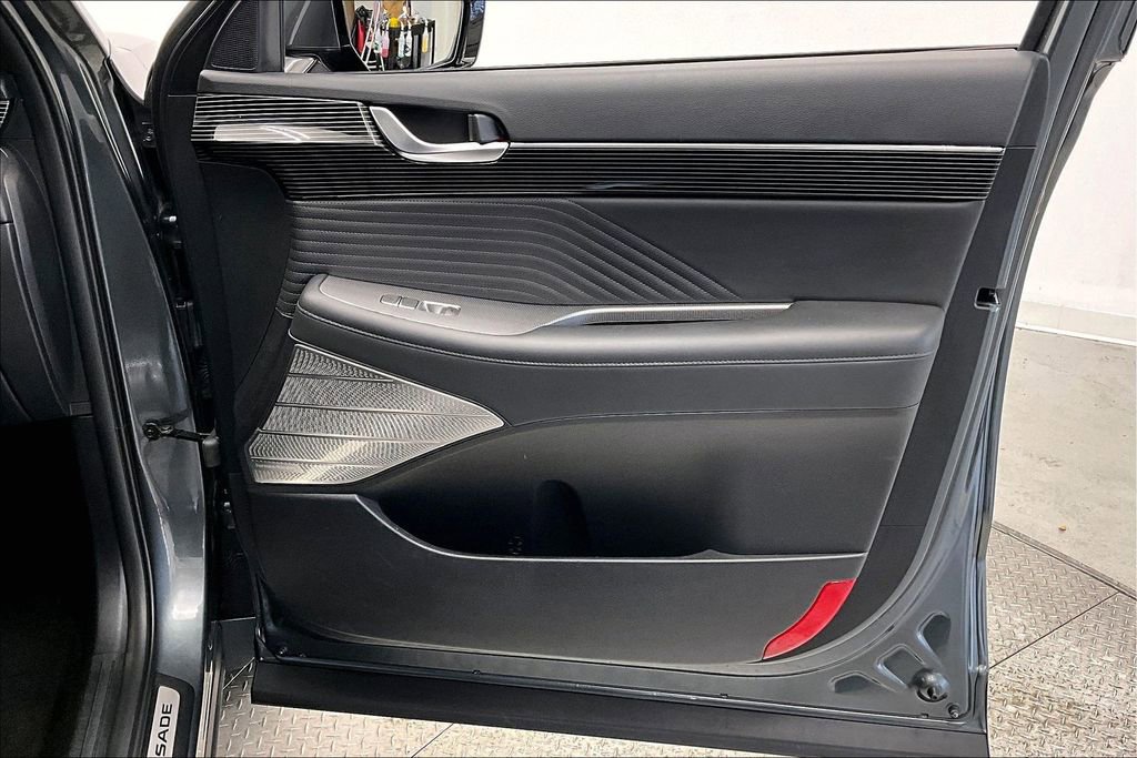 Used 2023 Hyundai Palisade Calligraphy w/ Cargo Package image 19