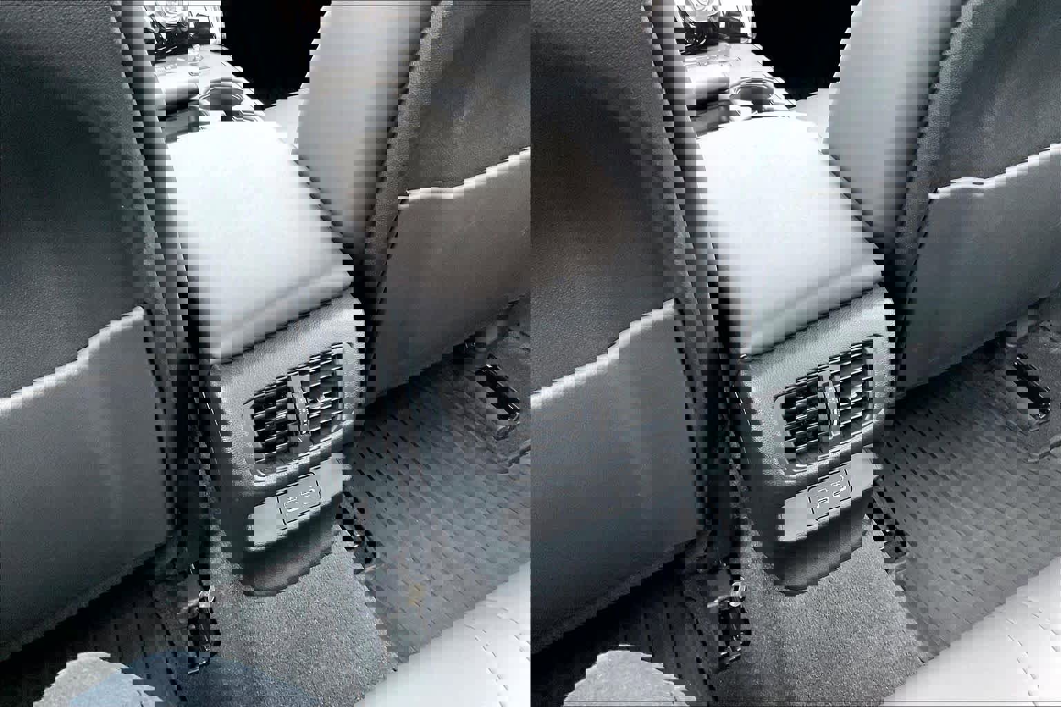 Used 2025 Acura TLX w/ Technology Package image 36