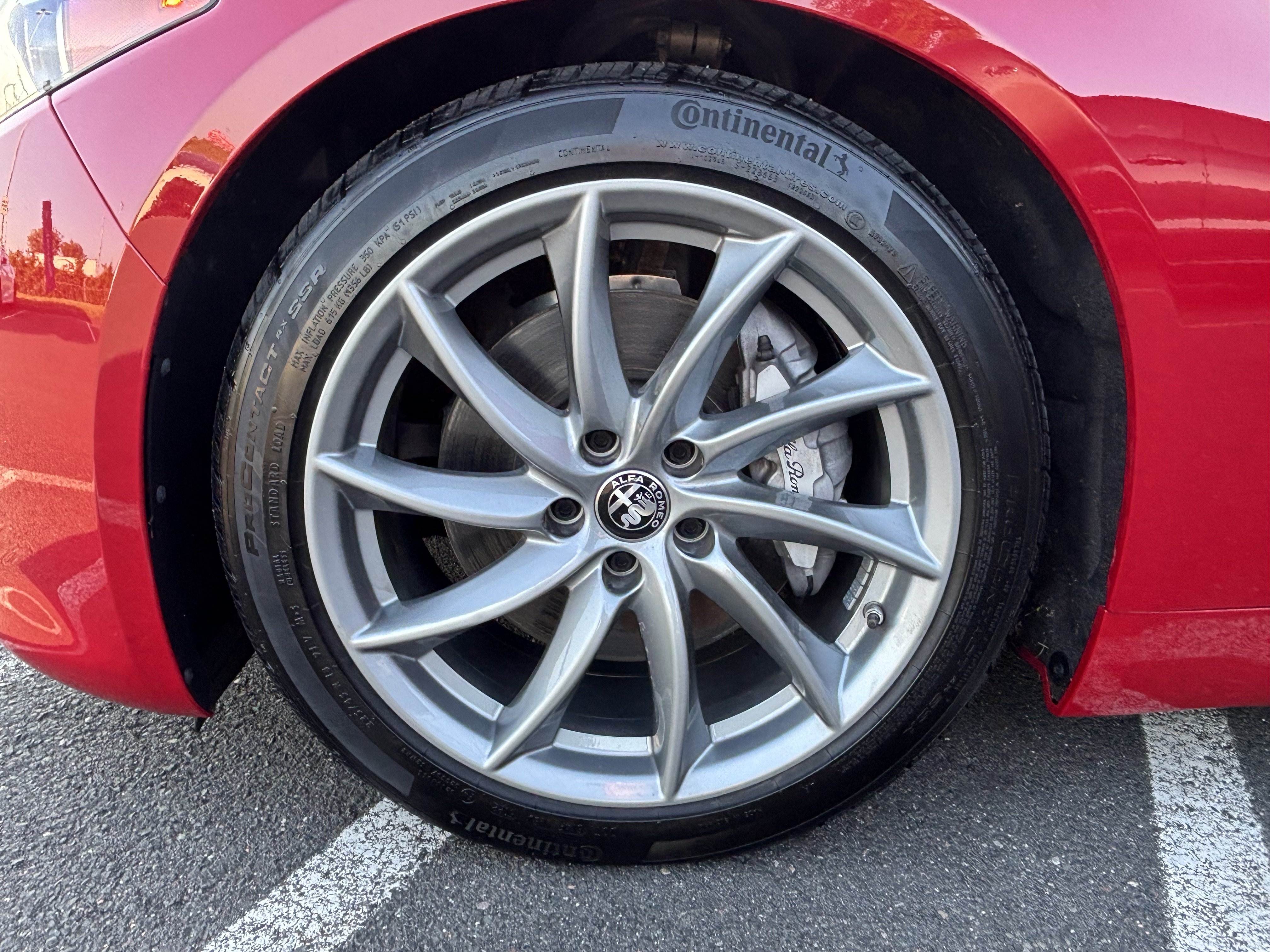Certified 2024 Alfa Romeo Giulia Sprint RWD image 17