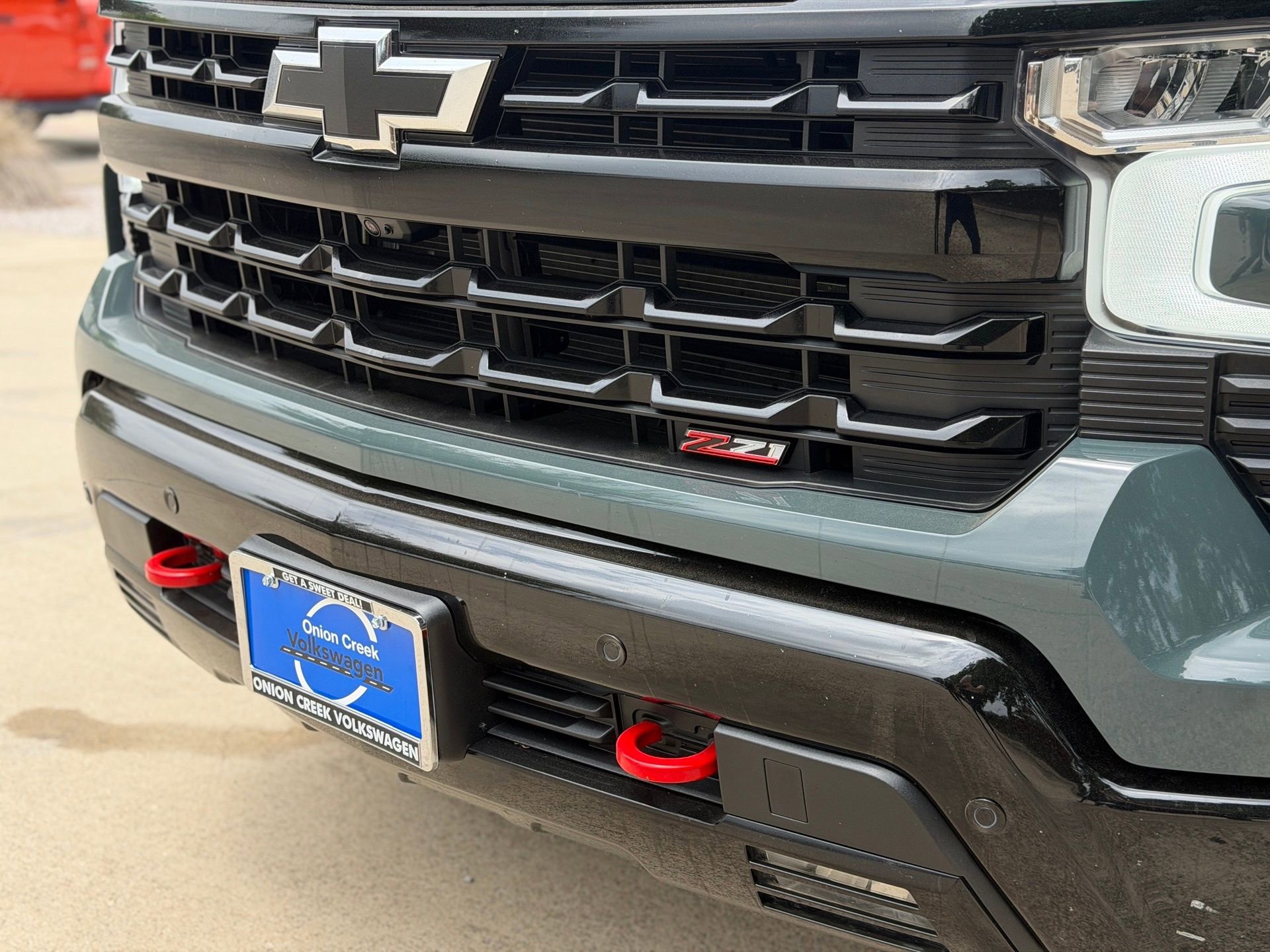Used 2025 Chevrolet Silverado 1500 LT Trail Boss w/ LT Trail Boss Premium Package AWD/4WD image 7