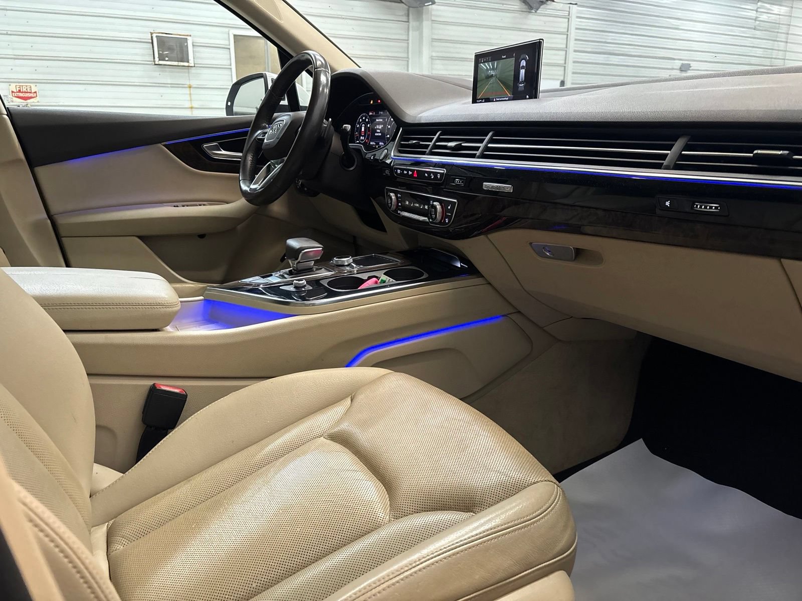 Used 2017 Audi Q7 3.0T Prestige AWD/4WD image 27
