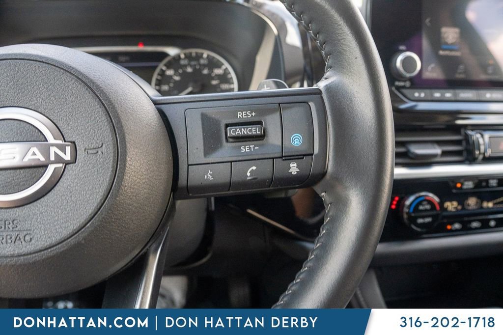 Used 2025 Nissan Pathfinder SV FWD image 13