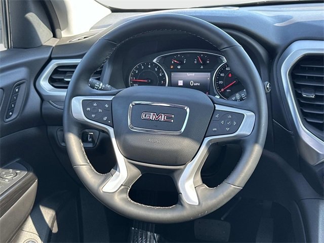 Used 2023 GMC Acadia SLT w/ Preferred Package image 5