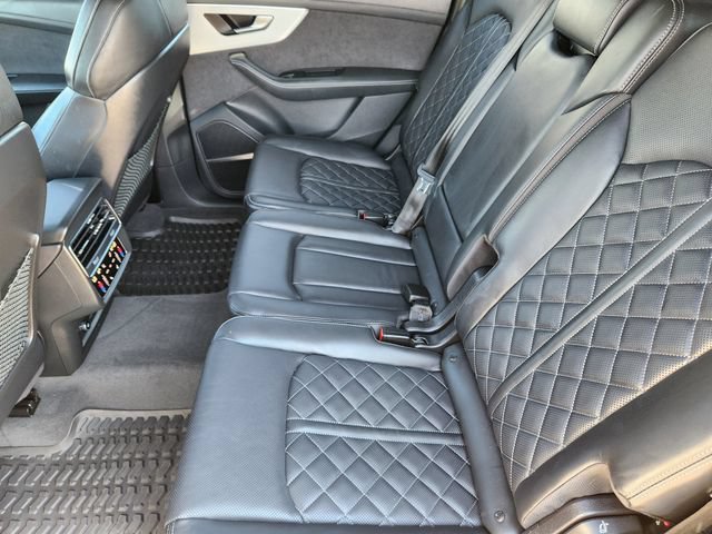 Used 2024 Audi Q7 3.0T Prestige AWD/4WD image 34