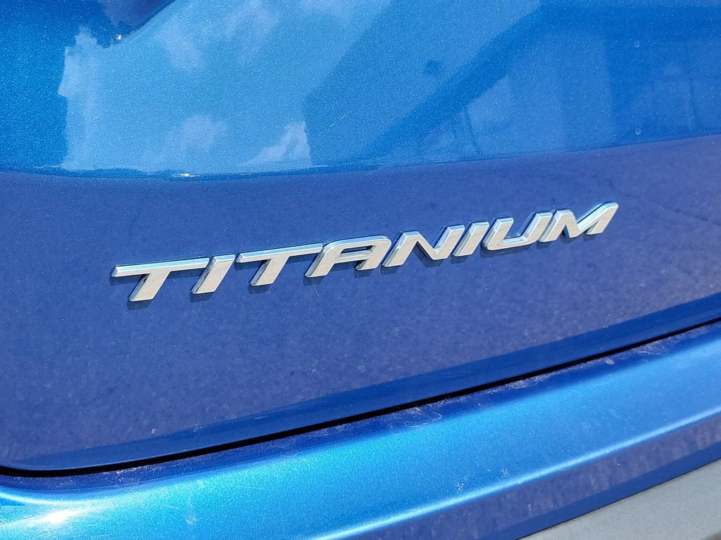 Used 2022 Ford Edge Titanium w/ Equipment Group 301A AWD/4WD image 38