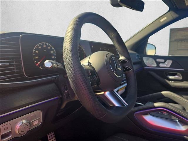 New 2026 Mercedes-Benz GLS 580 4MATIC image 3