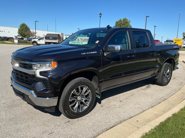 Used 2024 Chevrolet Silverado 1500 LT w/ Protection Package AWD/4WD image 3