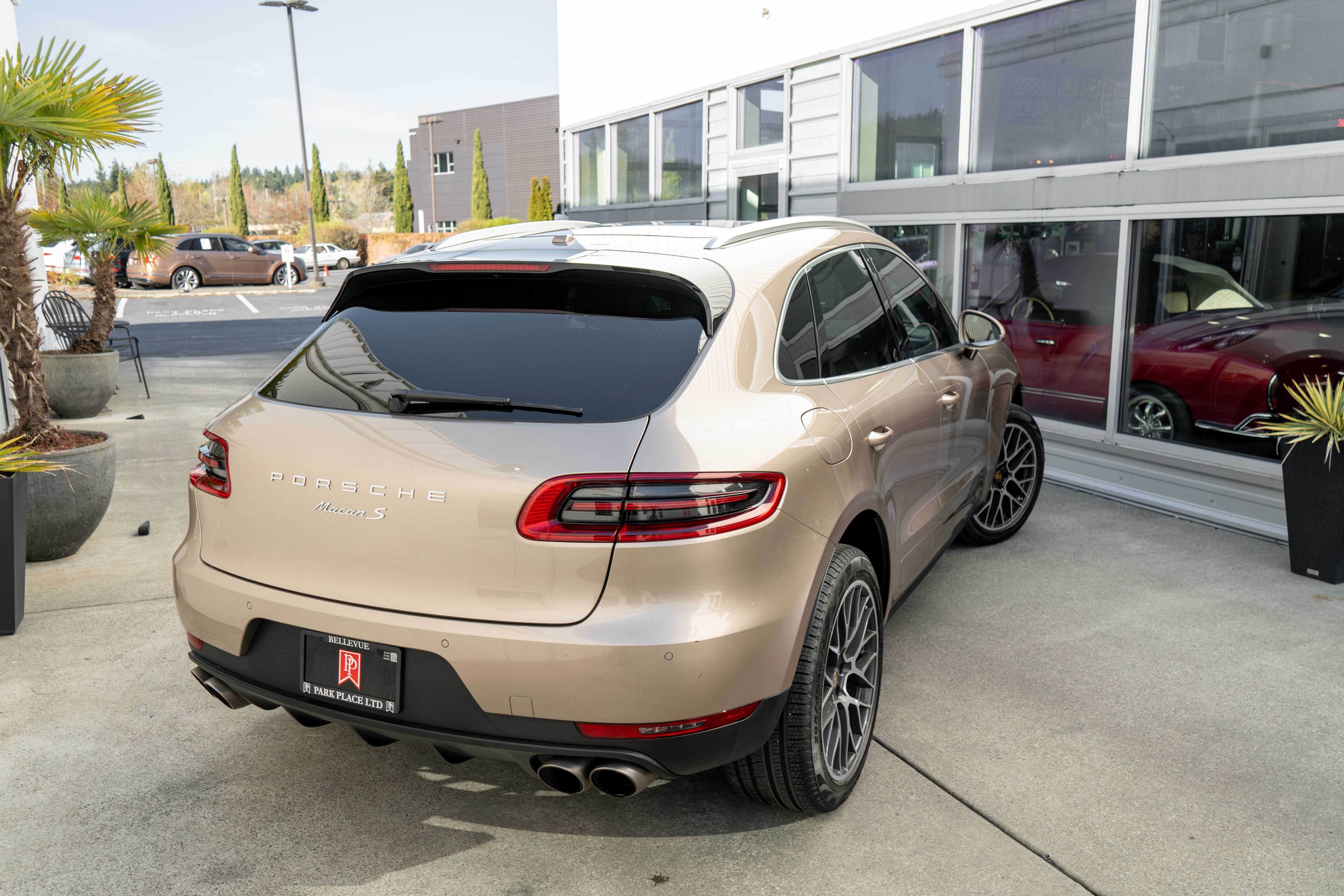 Used 2017 Porsche Macan S w/ Premium Package Plus AWD/4WD image 6
