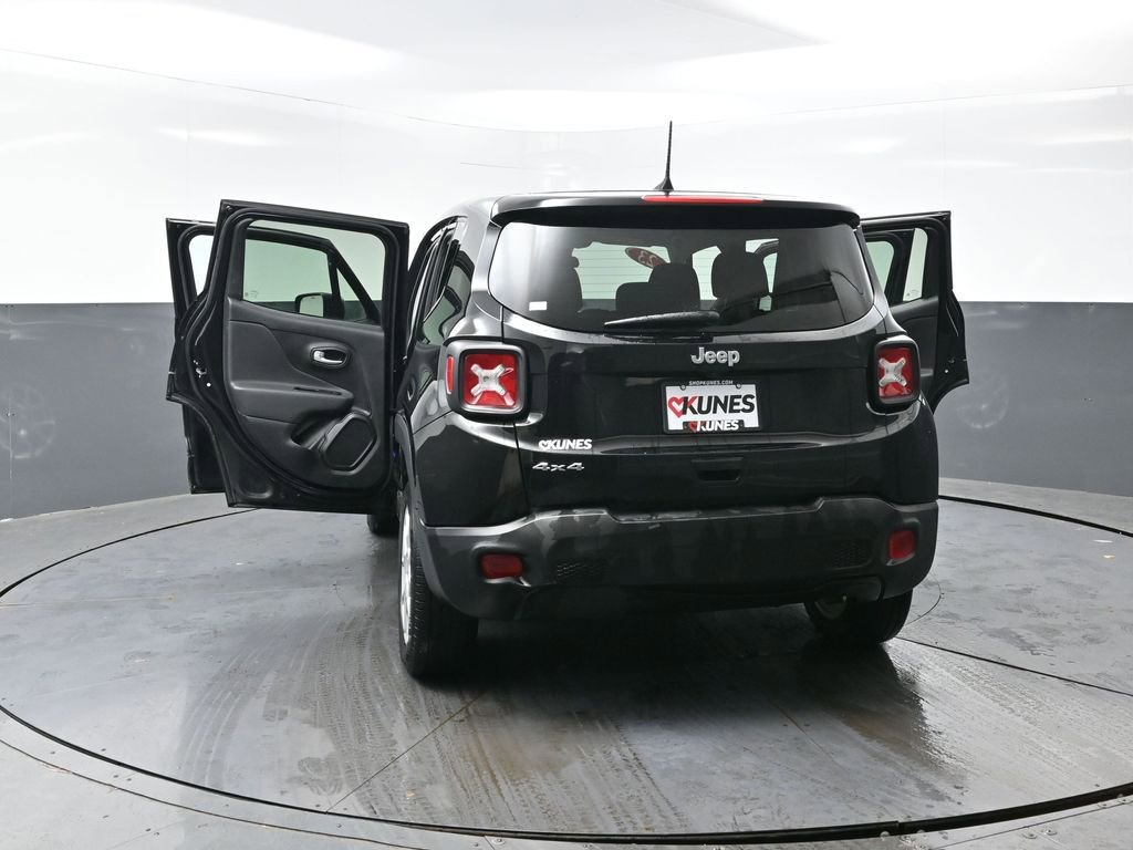 Used 2023 Jeep Renegade Latitude image 55