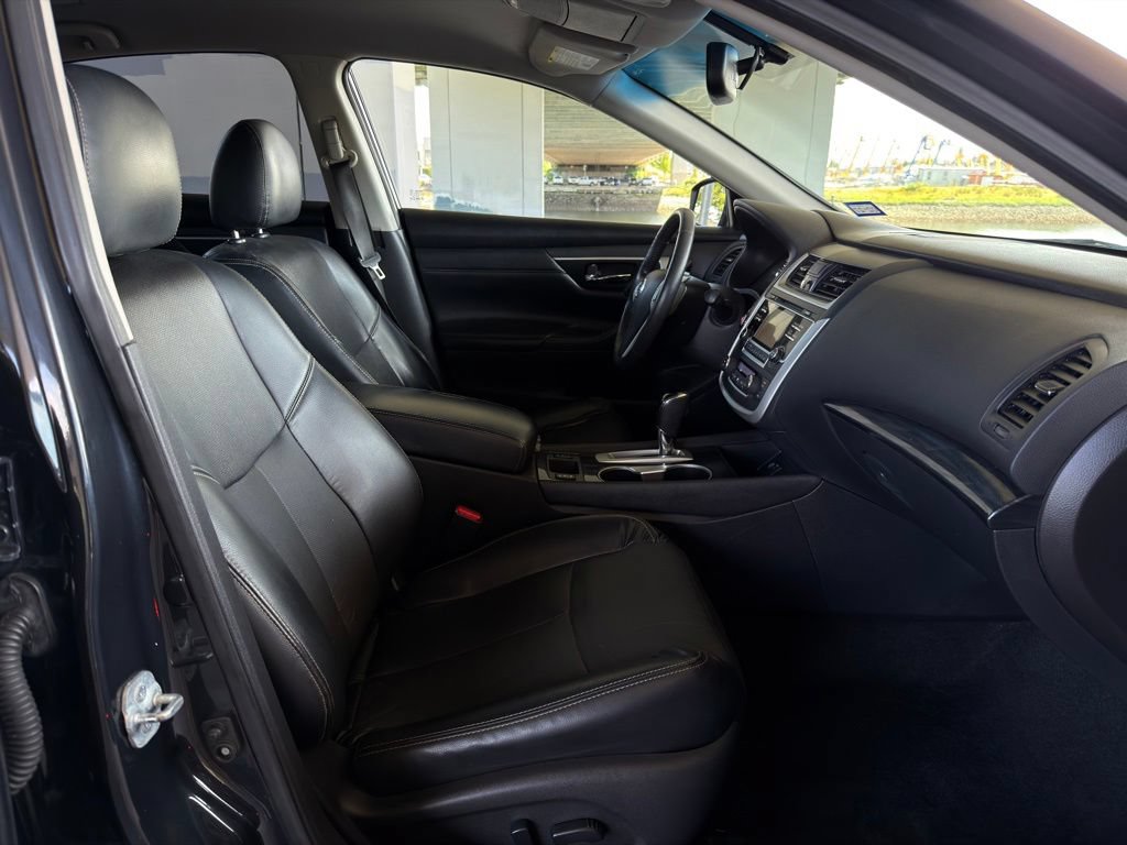 Used 2017 Nissan Altima 2.5 SL FWD image 23