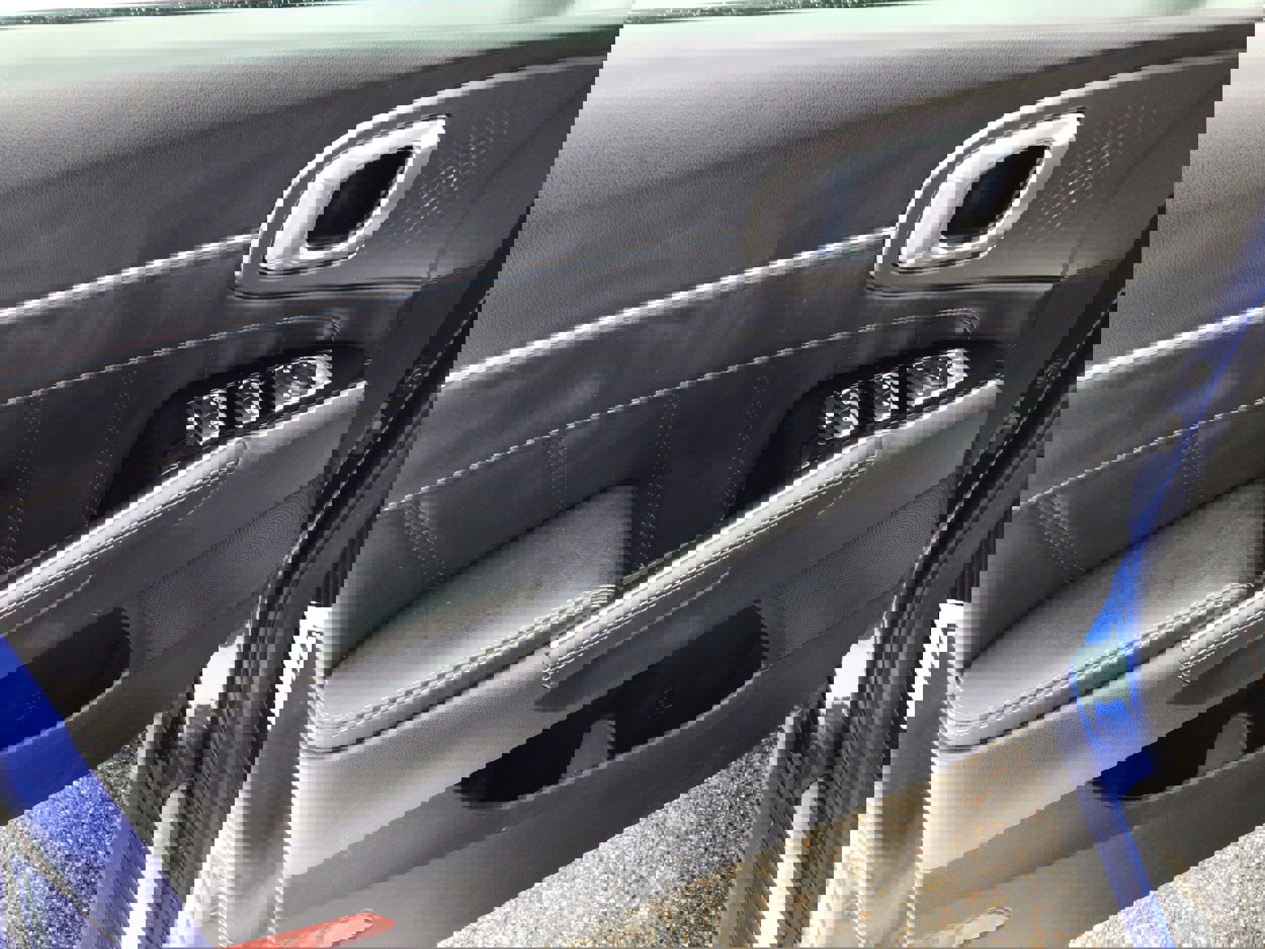 Used 2023 Kia Sorento SX image 10