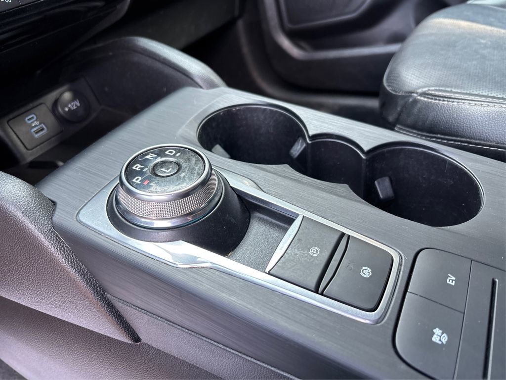 Used 2022 Ford Escape SEL w/ Technology Package image 31