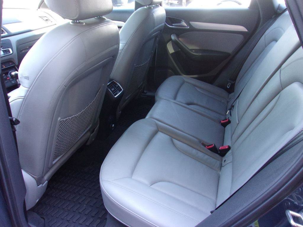 Used 2018 Audi Q3 2.0T Premium Plus w/ Premium Plus Package AWD/4WD image 7