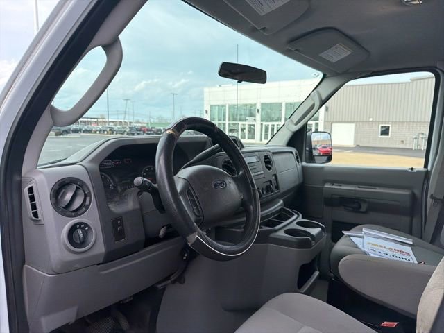 Used 2014 Ford E-250 and Econoline 250 w/ Power Group image 13
