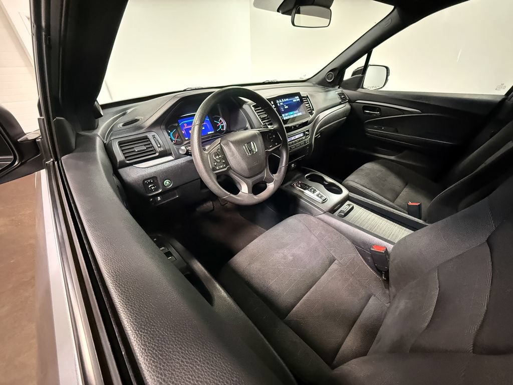 Used 2022 Honda Pilot Sport image 2