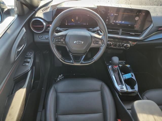 Used 2024 Chevrolet Trax RS image 11