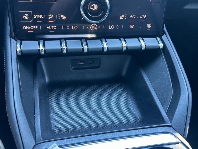 New 2025 GMC Terrain Elevation w/ Elevation Premium Package image 28