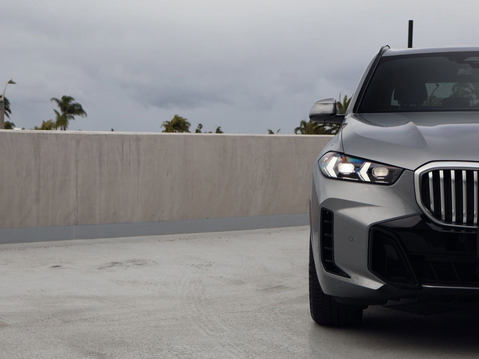 Used 2025 BMW X5 xDrive50e w/ Executive Package image 12