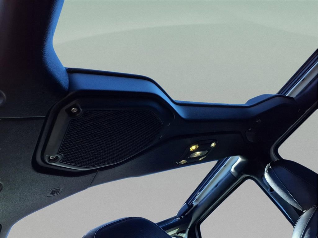 Used 2023 Jeep Wrangler Altitude image 17