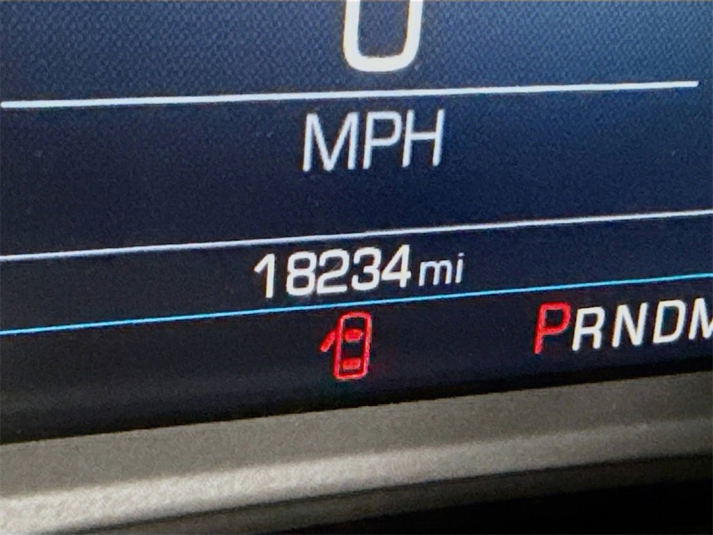 Used 2023 Chevrolet Camaro LT w/ Technology Package image 4