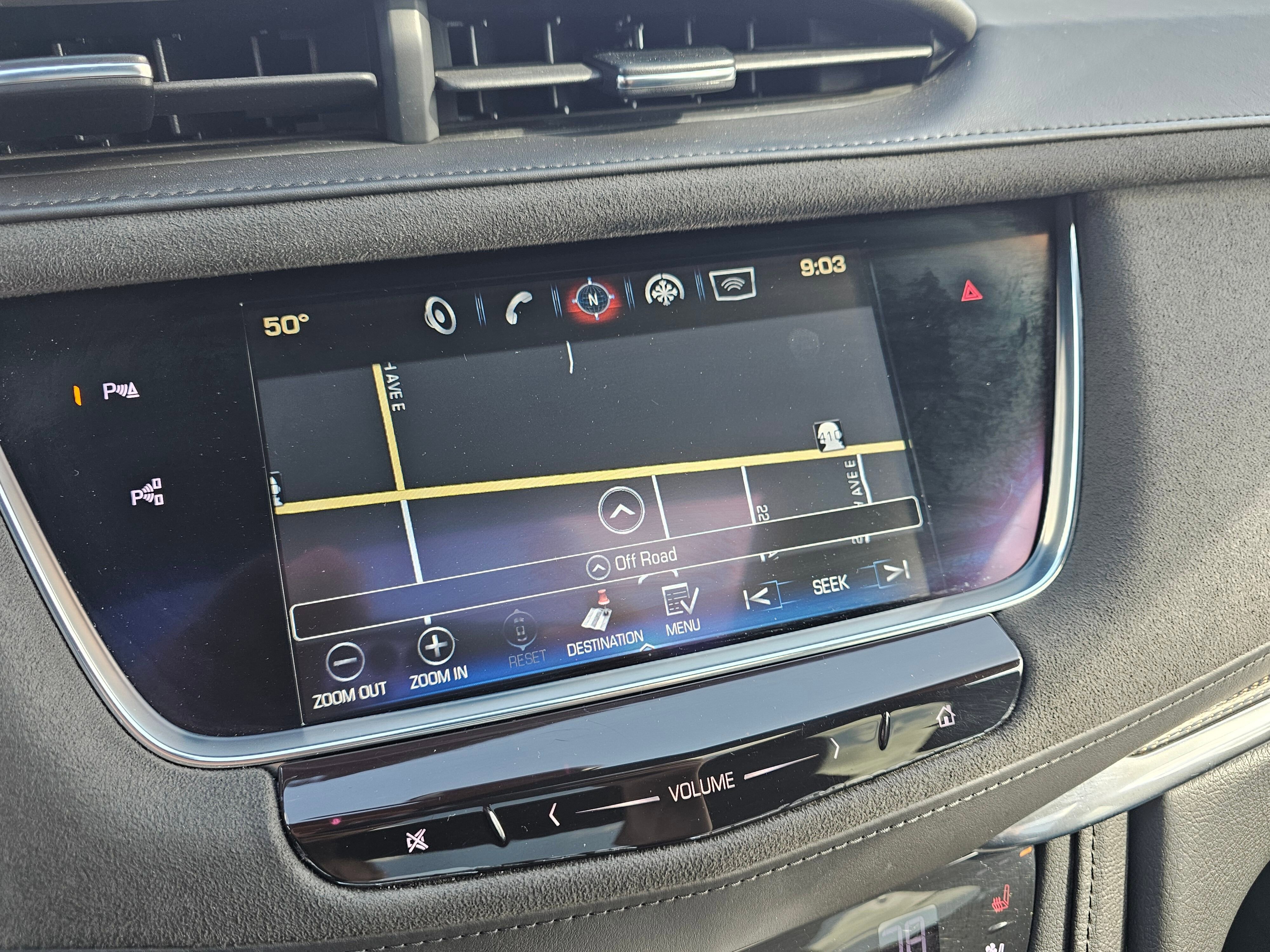 Used 2017 Cadillac XT5 Platinum w/ Driver Assist Package image 17