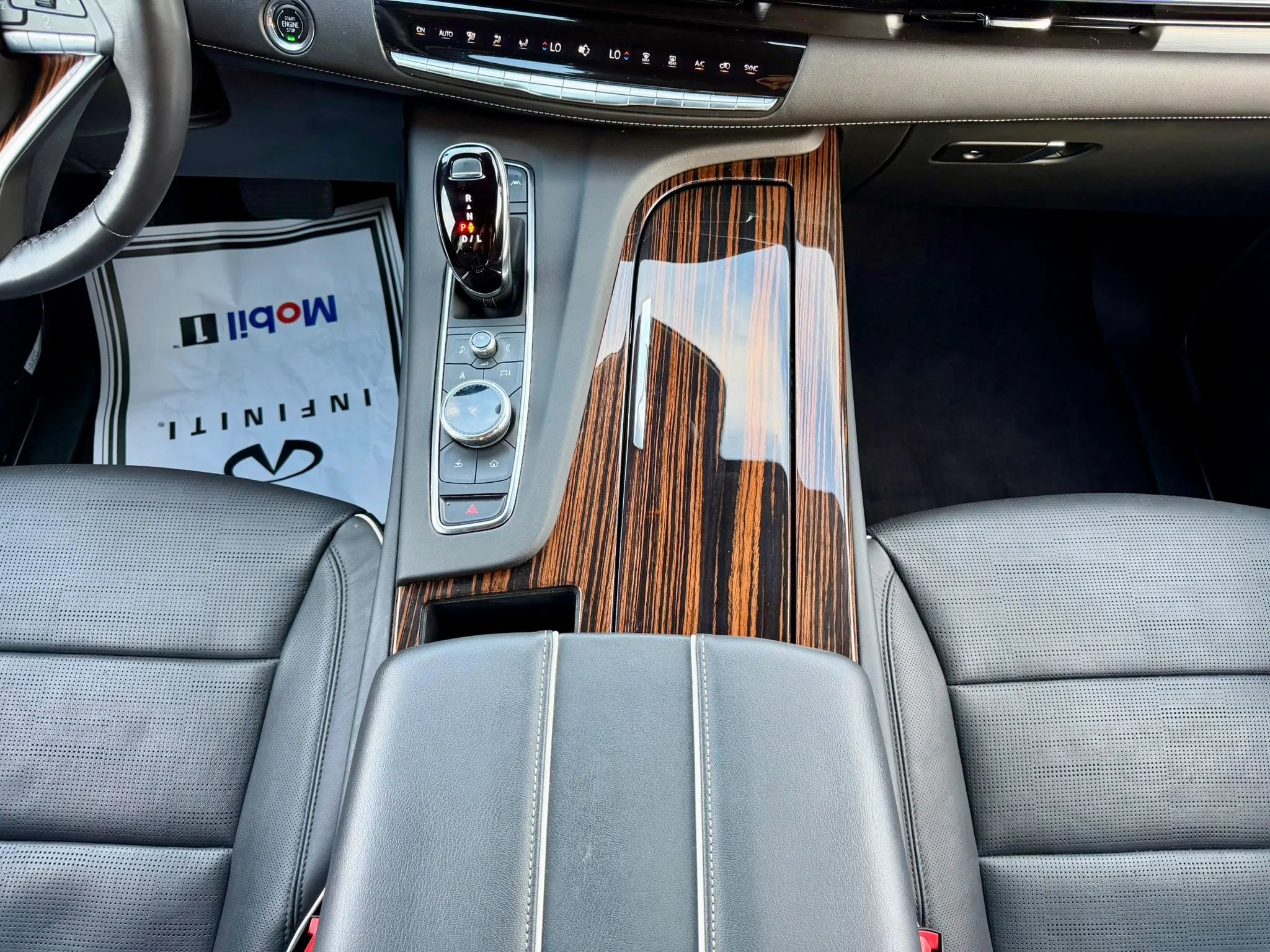 Used 2023 Cadillac Escalade Premium Luxury w/ Performance Package image 31