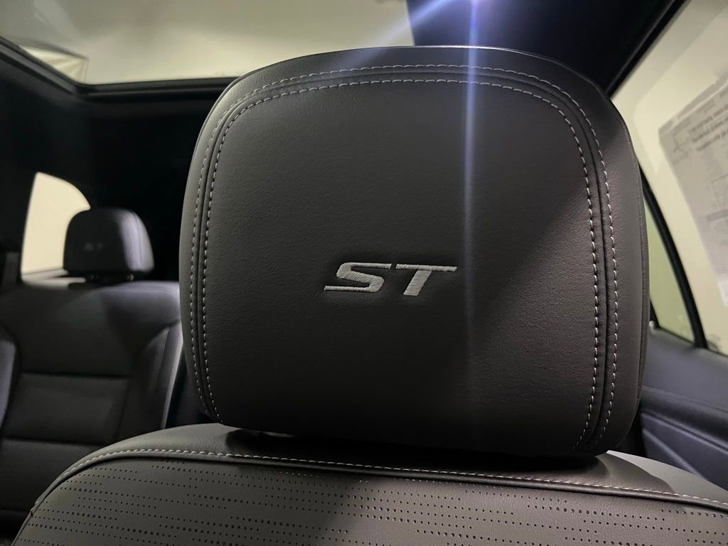 New 2026 Buick Enclave Sport Touring w/ Power Package image 24