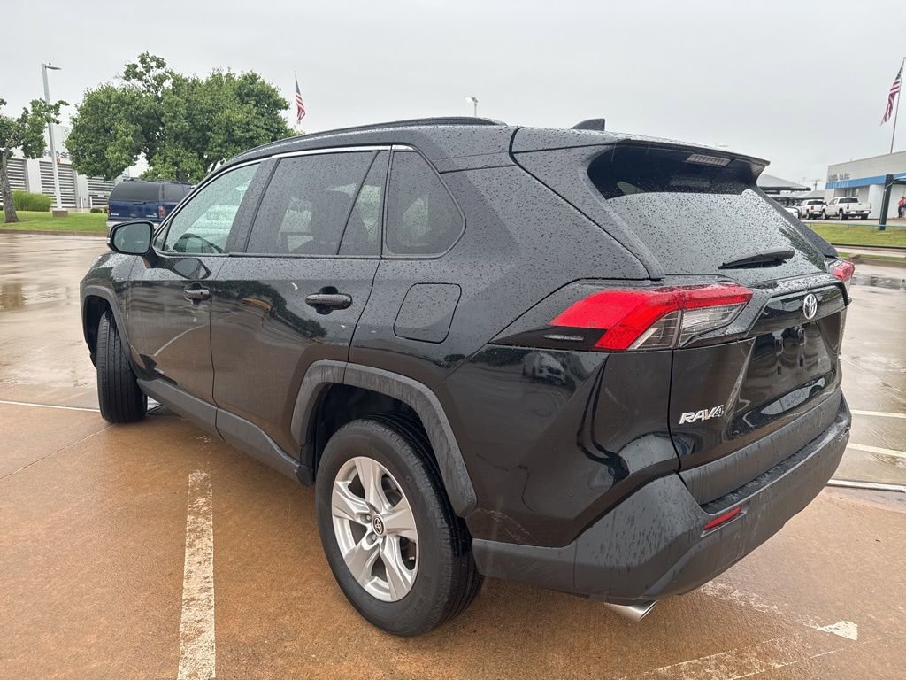 Used 2025 Toyota RAV4 XLE w/ Weather Package FWD image 2
