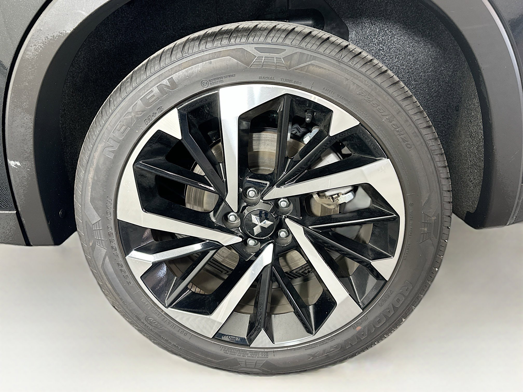 Used 2024 Mitsubishi Outlander SE Black Edition image 15