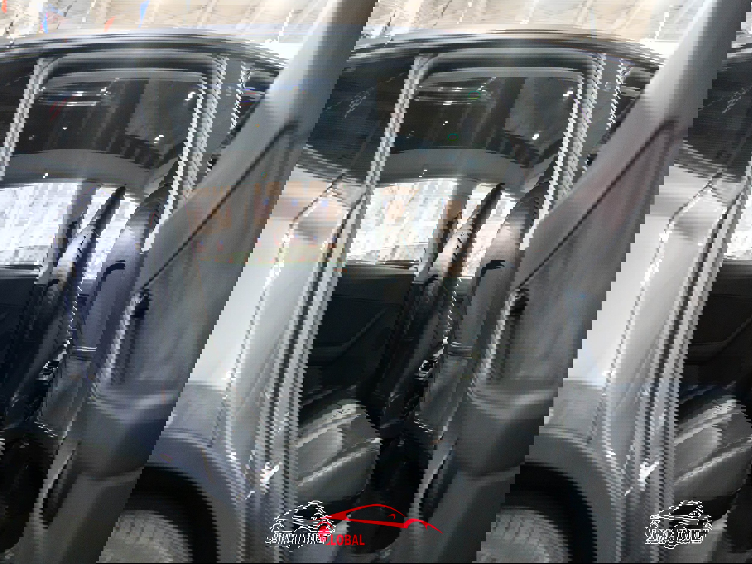 Used 2020 Tesla Model Y Long Range image 19