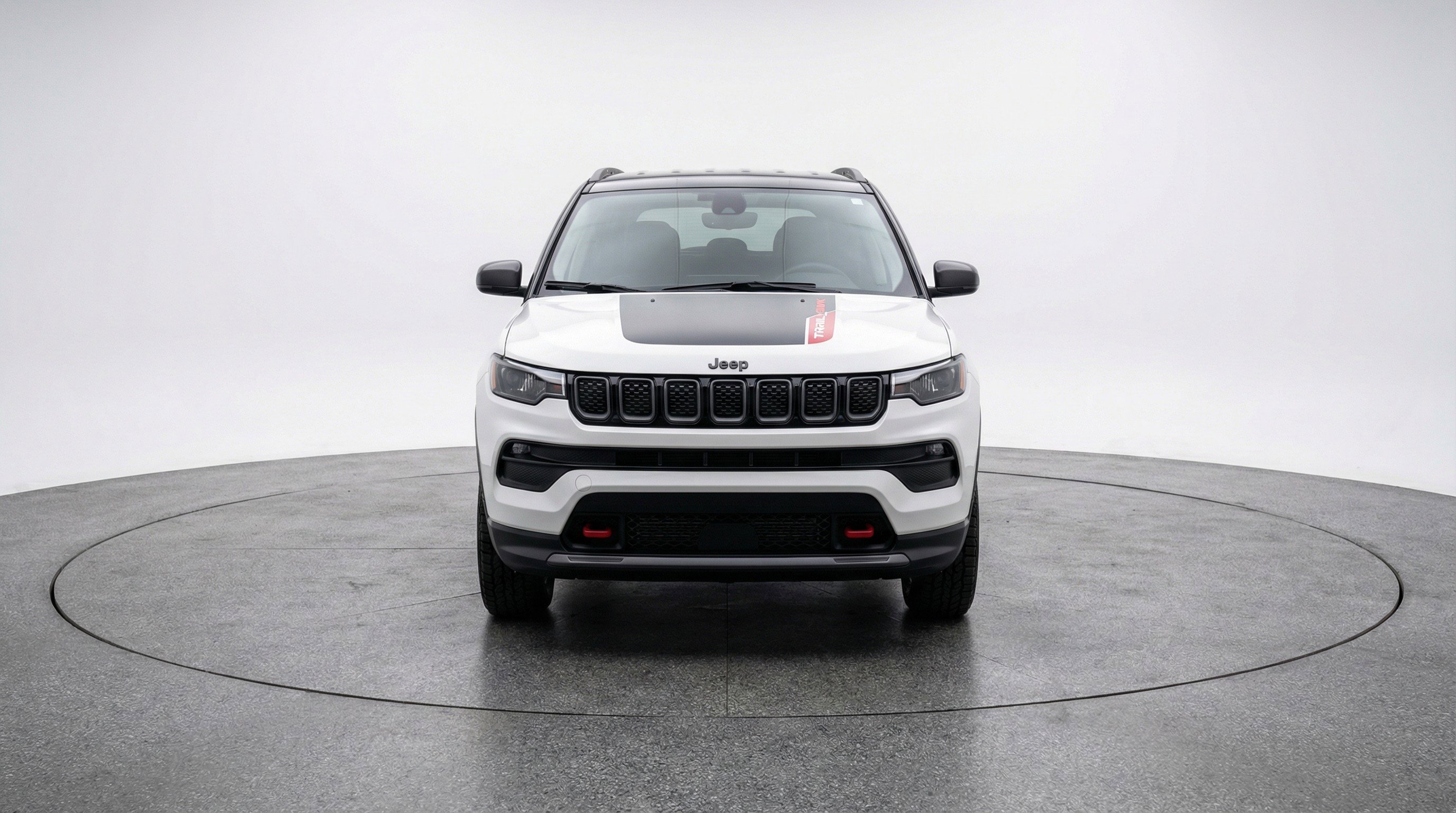 Used 2025 Jeep Compass Trailhawk image 2