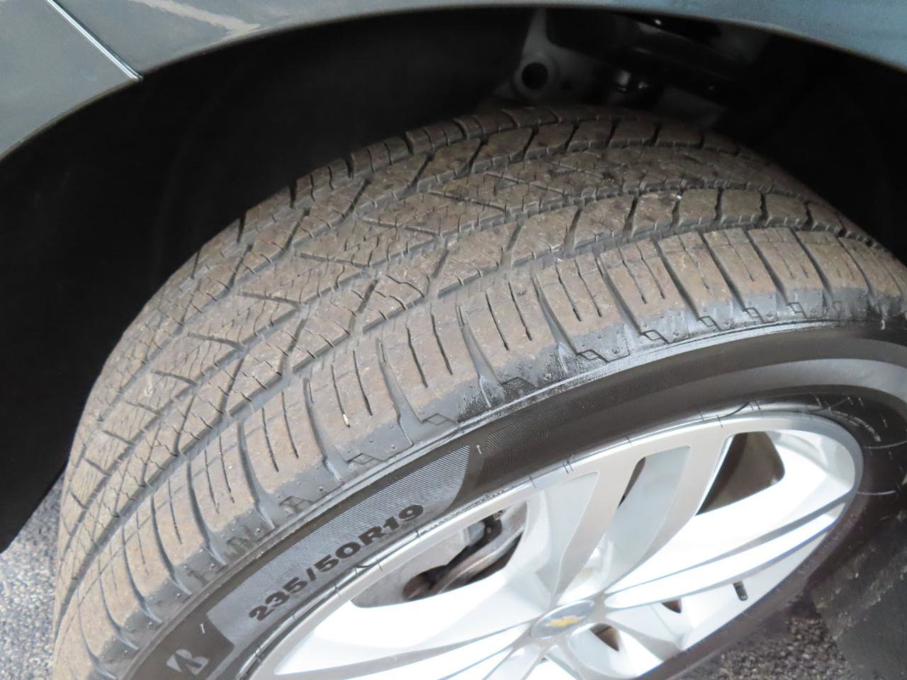 Used 2019 Chevrolet Equinox Premier image 15