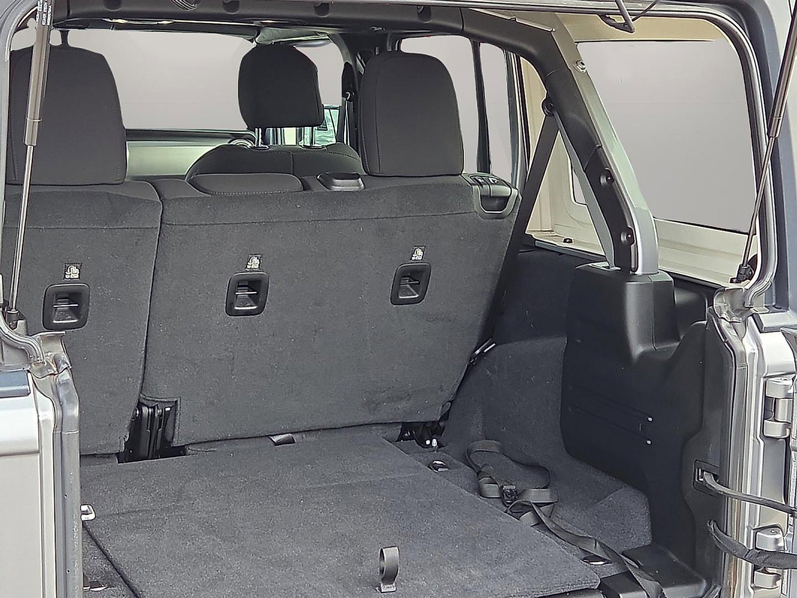 Used 2021 Jeep Wrangler Unlimited Sport image 8